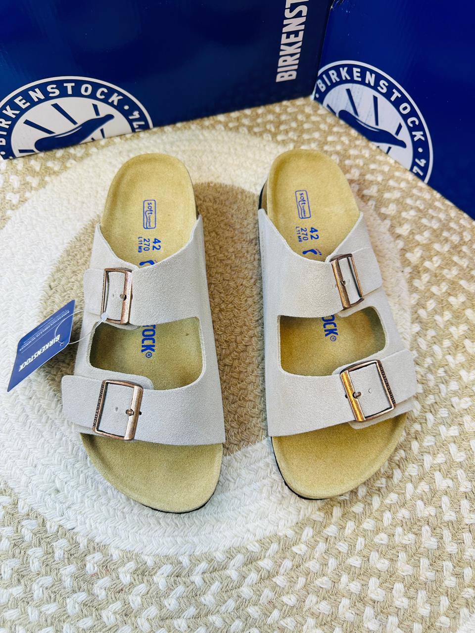 Birkenstock
leather 
size 36-46 
120 dhs🪙🖤

Zain132
♥️♥️♥️