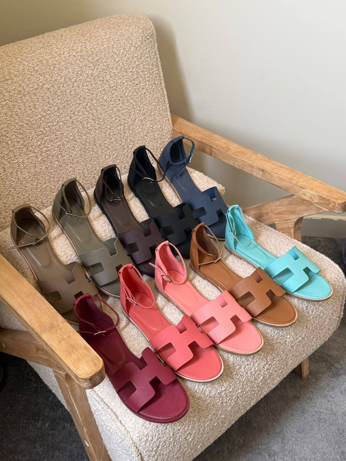Hermes

𝐒𝐢𝐳𝐞𝐬: 𝟑𝟔 — 𝟒𝟏

430 dhs🇦🇪🇦🇪
Zain298
♥️♥️♥️