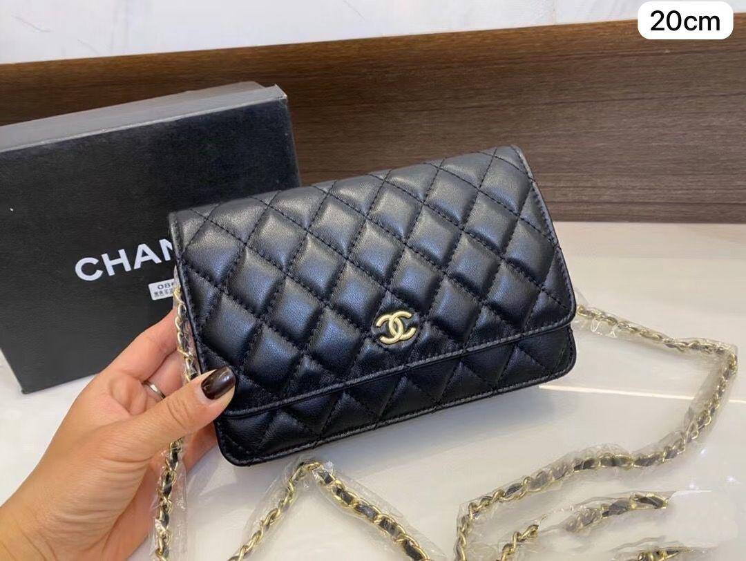 💗  Chanel Woc
1️⃣ First quality +🎁
Size : 20 * 14 cm
90 dhs✅
with box 🎁

Zain115
♥️♥️♥️
