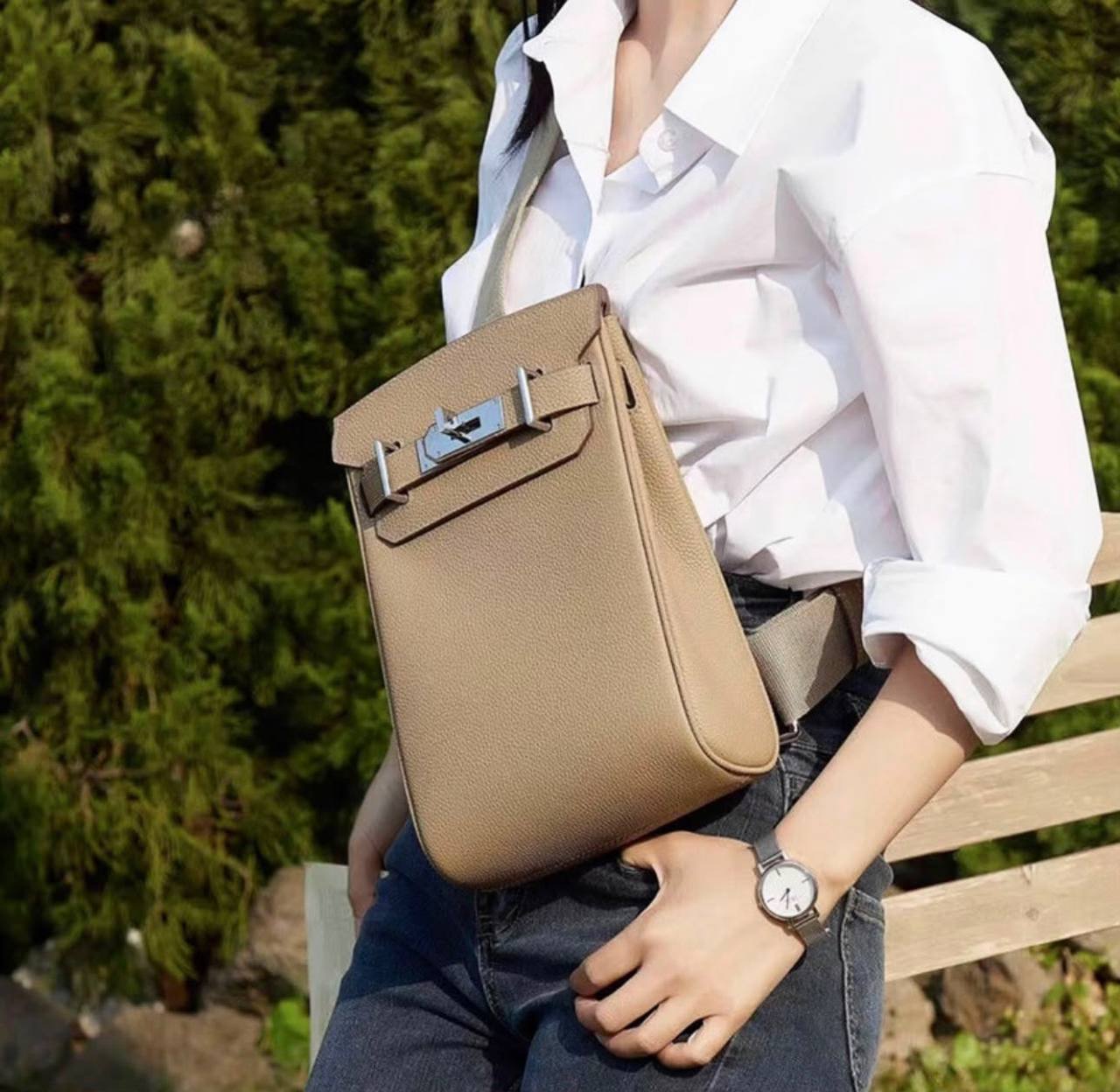 HERMES 

NEW DESIGN 

GOOD QUALITY 

WITH BOX 

110 DHS🇦🇪🇦🇪🇦🇪
Zain295
♥️♥️♥️
