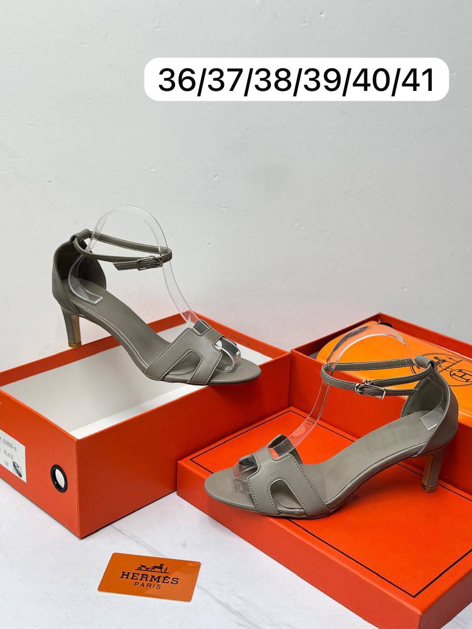 HERMES

𝐇𝐢𝐠𝐡 𝐪𝐮𝐚𝐥𝐢𝐭𝐲 💯 

100DHS🇦🇪🇦🇪

Zain21
♥️♥️♥️