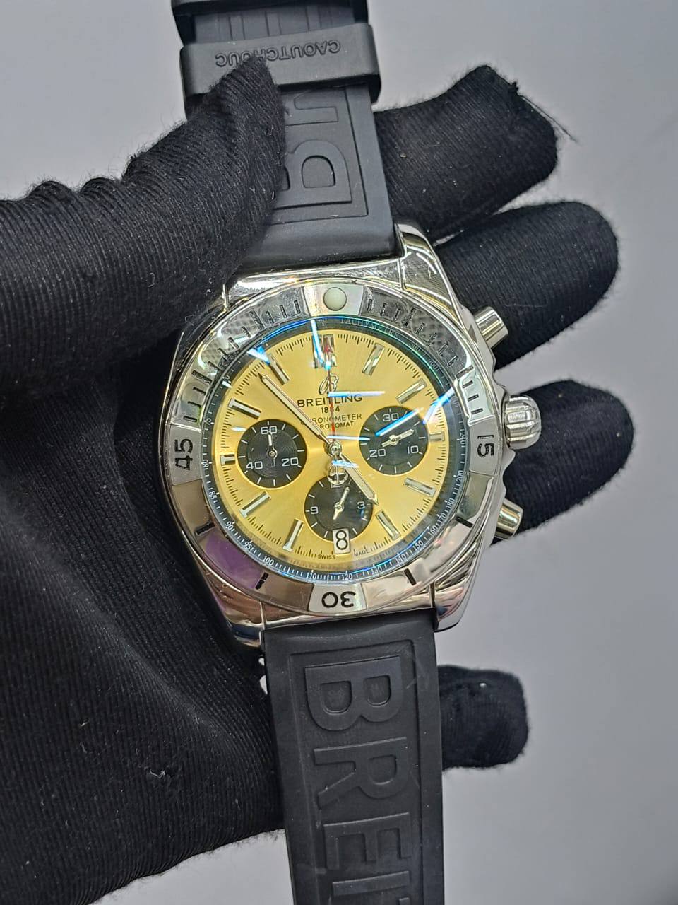 Breitling for mens
320 dhs🇦🇪🇦🇪

Zain25
♥️♥️♥️