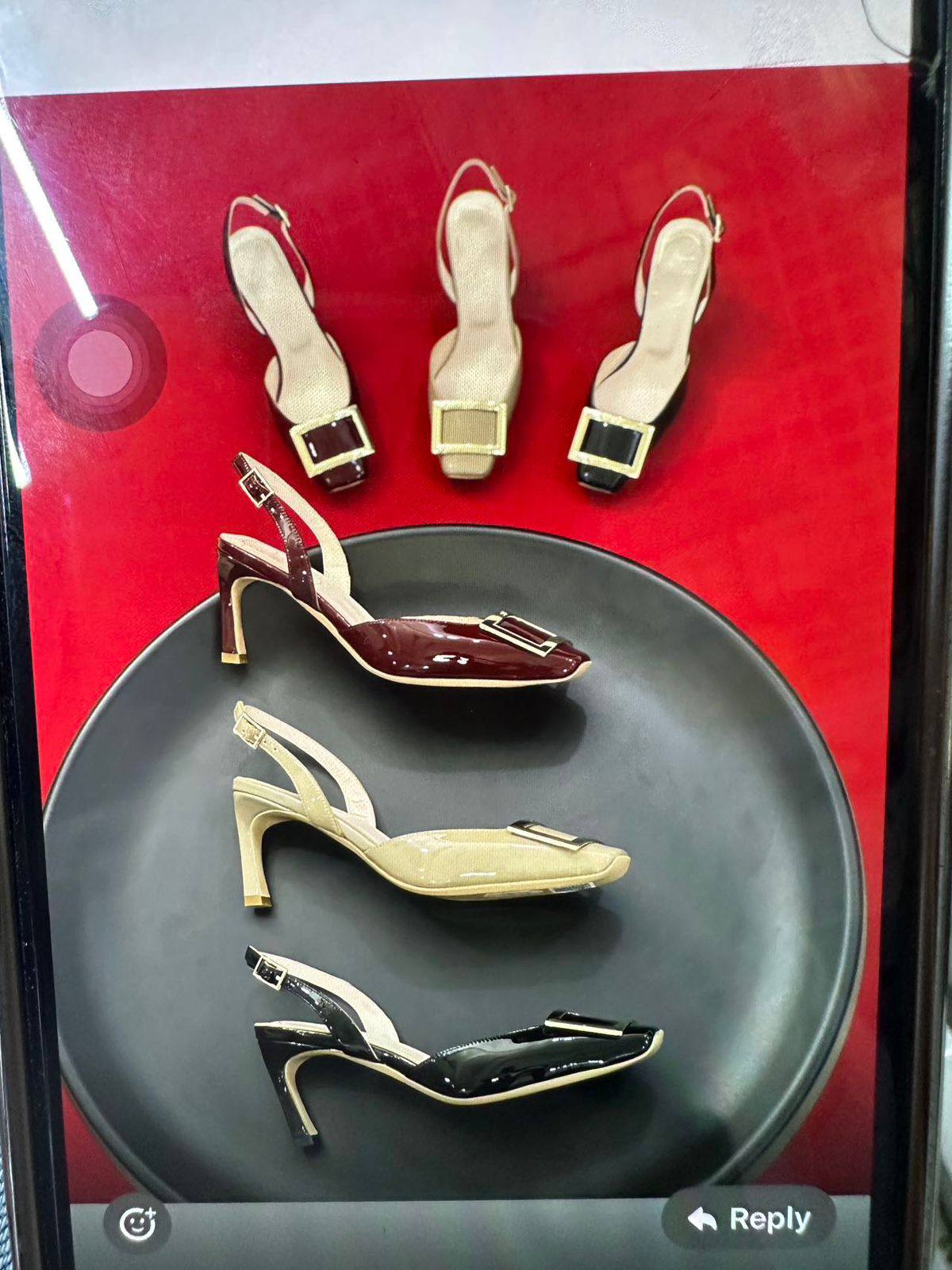 Roger Vivier
Size 36-41 
120 dhs❣️

Zain132
♥️♥️♥️
