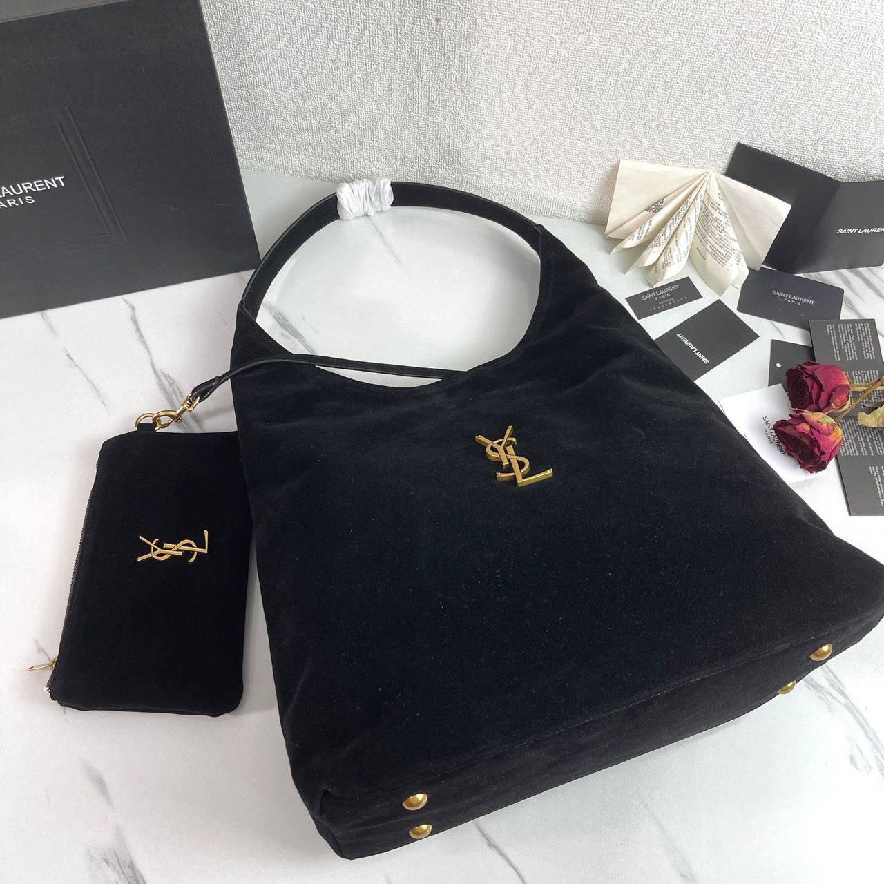 YSL 
NEW CAME GOOD QUALITY 
115 dhs❤️

Zain39
♥️♥️♥️