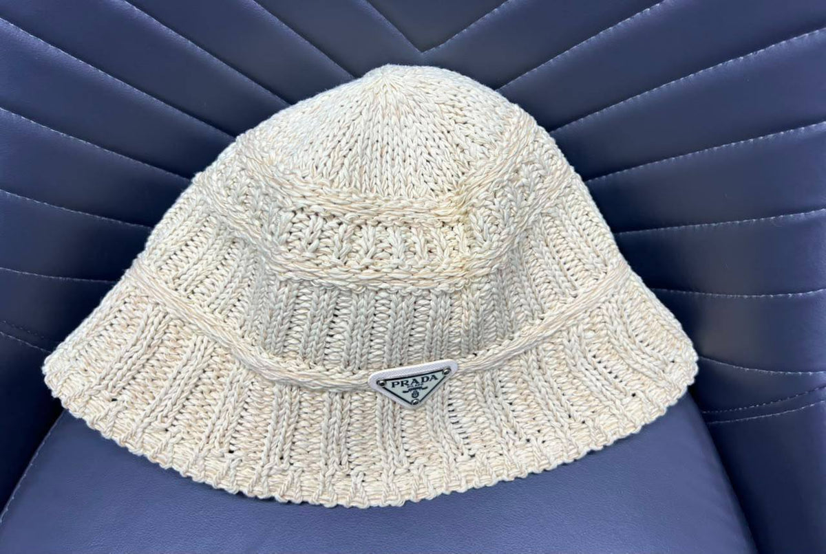 NEW PRADA

HATS

230 dhs🇦🇪

Zain328
♥️♥️♥️