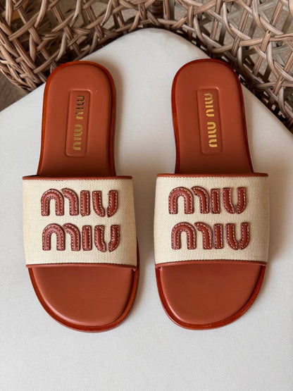 Miu Miu
✨ Collection
👠 36–41
💎 Premium Quality
🔥 Super Master
450 dhs🇦🇪🇦🇪

Zain198
♥️♥️♥️