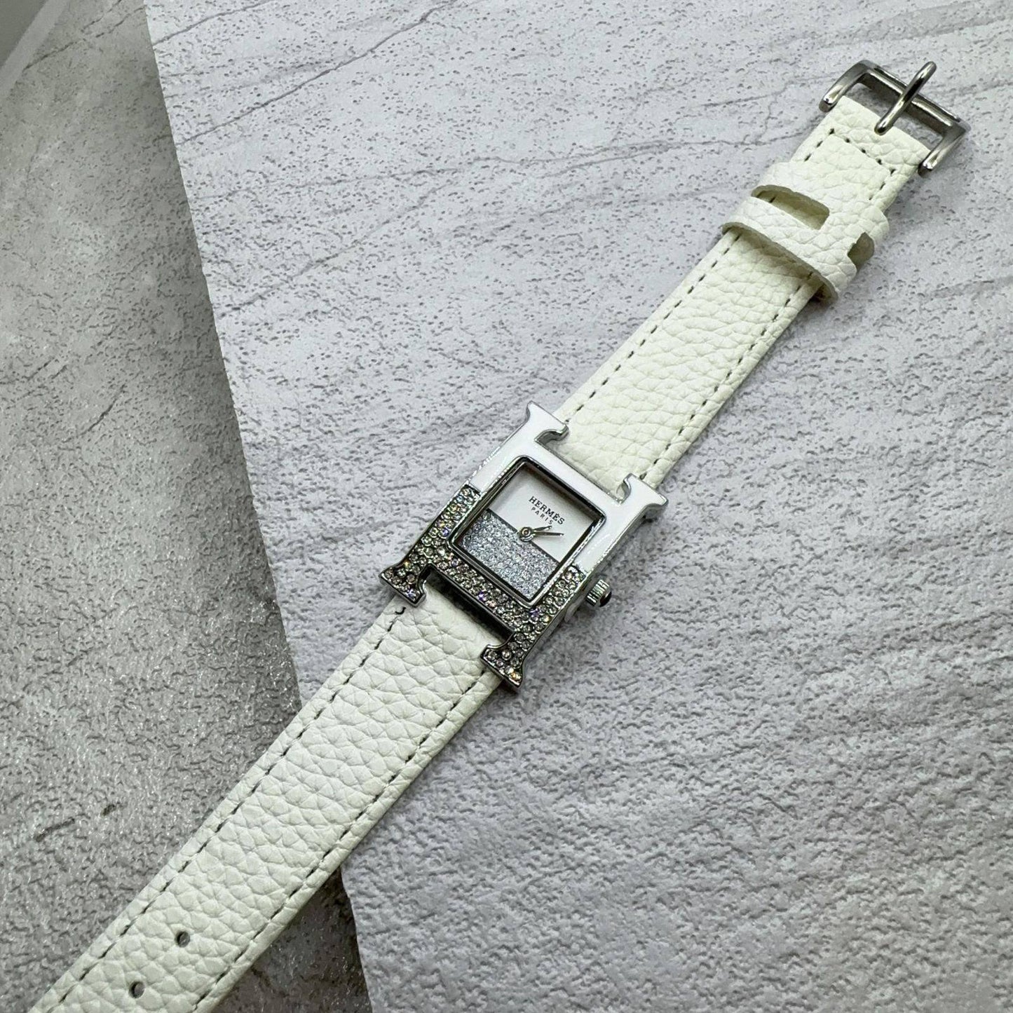 Leather belt ladies 
55 dhs🇦🇪🇦🇪

Zain45
♥️♥️♥️
