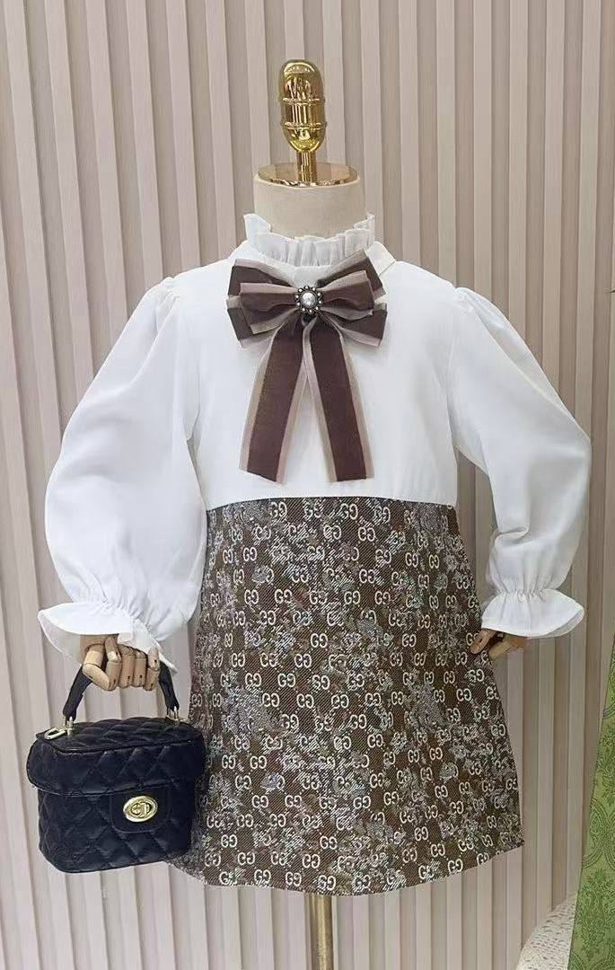 Gucci
2-10y 
100 dhs🪙💚

Zain151
♥️♥️♥️