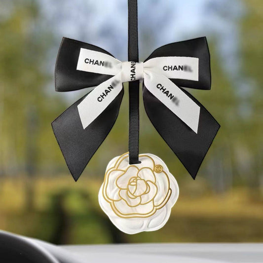 New arrival 
Chanel / Mercedes Benz car accessory with fragrance spray stone 
40 dhs✅

Zain243
♥️♥️♥️