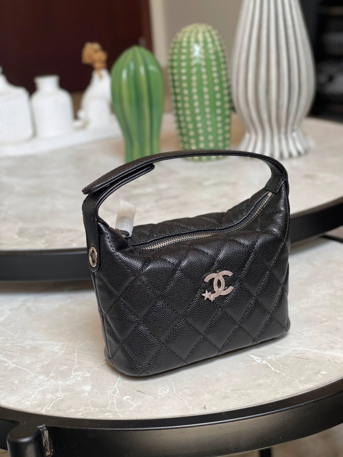 CHANEL
Available original box 📦 
With full packing 🎀🎀
Super high quality 💥💥
For Price 👇 WhatsApp✅
0568585901 
0507557372
0552275751 Owner Zain 👌

Zain283
♥️♥️♥️