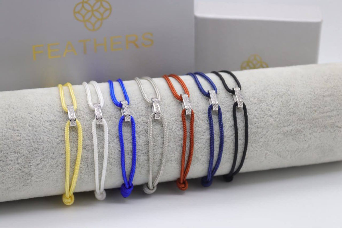 Feather Bracelet

60 dhs🇦🇪🇦🇪

With Box And paper bag
Zain33
♥️♥️♥️