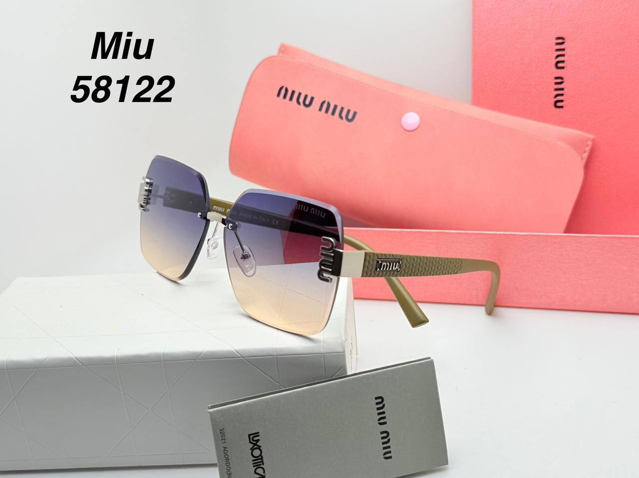 LV
Sunglasses 🕶️ 
good quality 💯
With master box 🗃️ 
50 dhs✅

Zain273
♥️♥️♥️