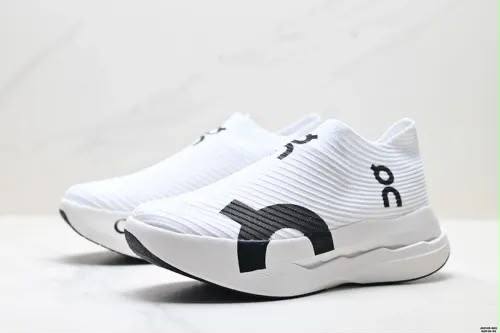 On Cloudboom strike white ⚪️
NEW ARRIVALS 🤩
40-45 AVAILABLE 😇
190 dhs🇦🇪🇦🇪

Zain242
♥️♥️♥️