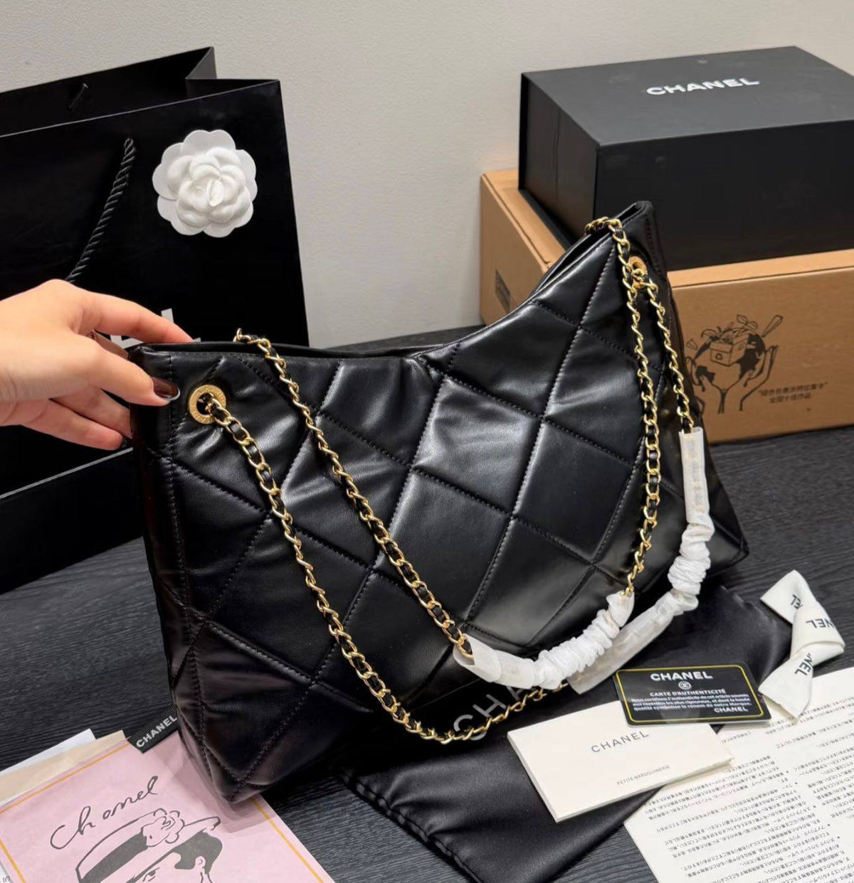 CHANEL 

NEW CAME 

GOOD QUALITY
115 dhs🇦🇪🇦🇪

Zain295
♥️♥️♥️