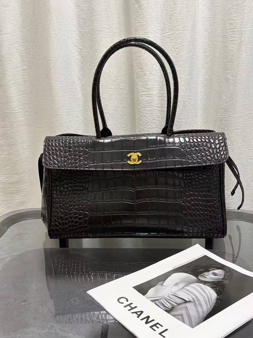 Chanel 🙋🏻‍♀️💕
Master✅✅
38cm🫶🏼🫶🏼 350 dhs🇦🇪🇦🇪

Zain297
♥️♥️♥️