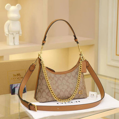 COACH
SIZE  ……… 26 CM 🥰
95 dhs✅

with BOX🌷
🎁🎁🎁

Zain244
♥️♥️♥️