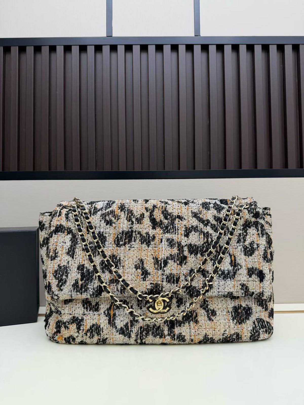 Chanel

370 dhs🇦🇪🇦🇪

Zain153
♥️♥️♥️