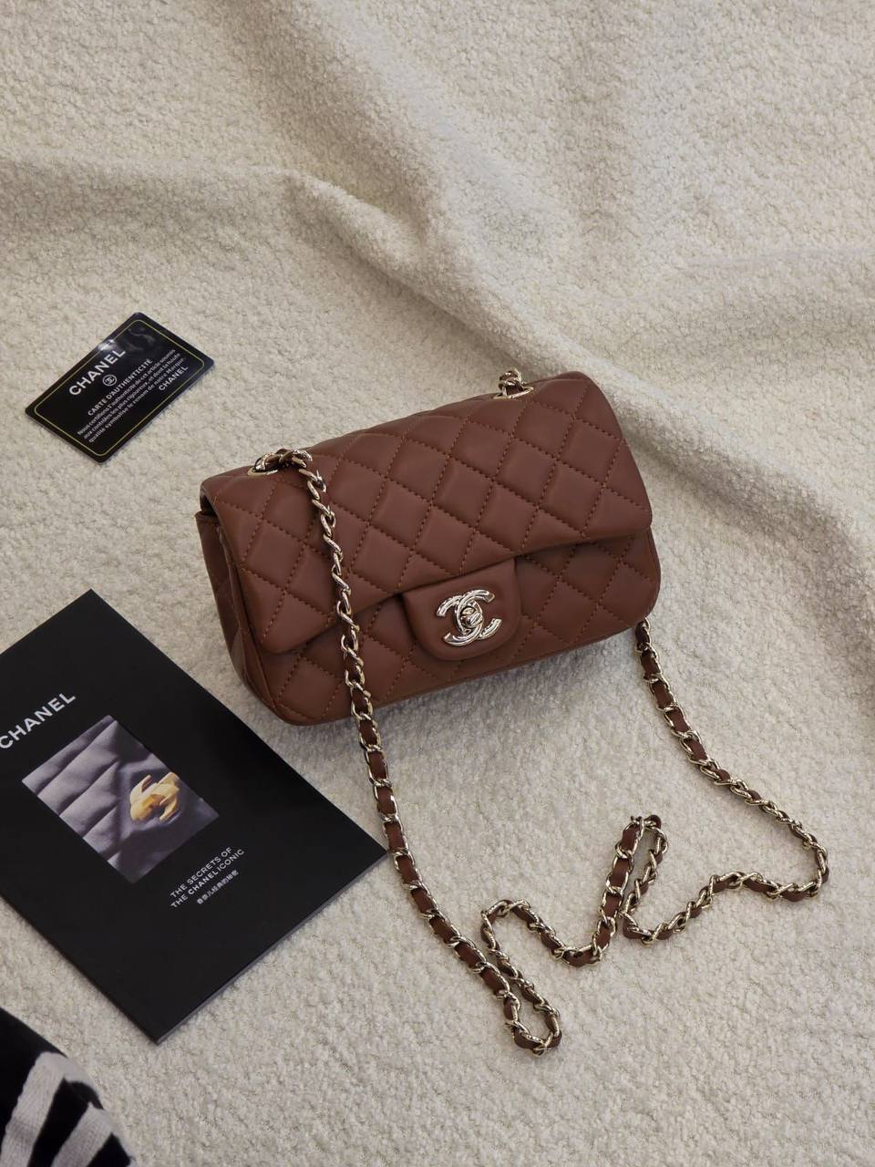 Chanel 
Master
  20CM

With Box🎁🎁🎁

230 dhs🇦🇪

Zain131
♥️♥️♥️