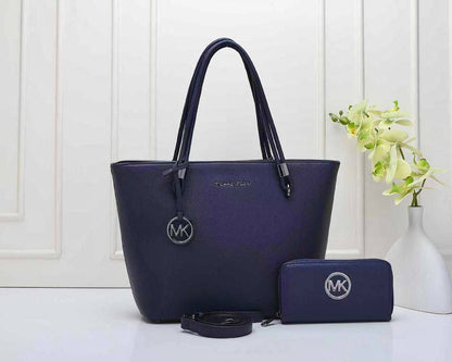 MK 
GOOD QUALITY 
110 dhs✅
SIZE : 32cm

Zain295
♥️♥️♥️