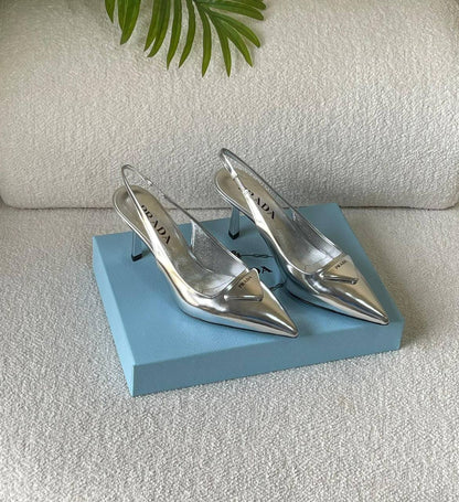 PRADA 
SuperMaster Quality 💯
450 dhs🪙🖤
Size: 36 -41 💥

Zain171
♥️♥️♥️