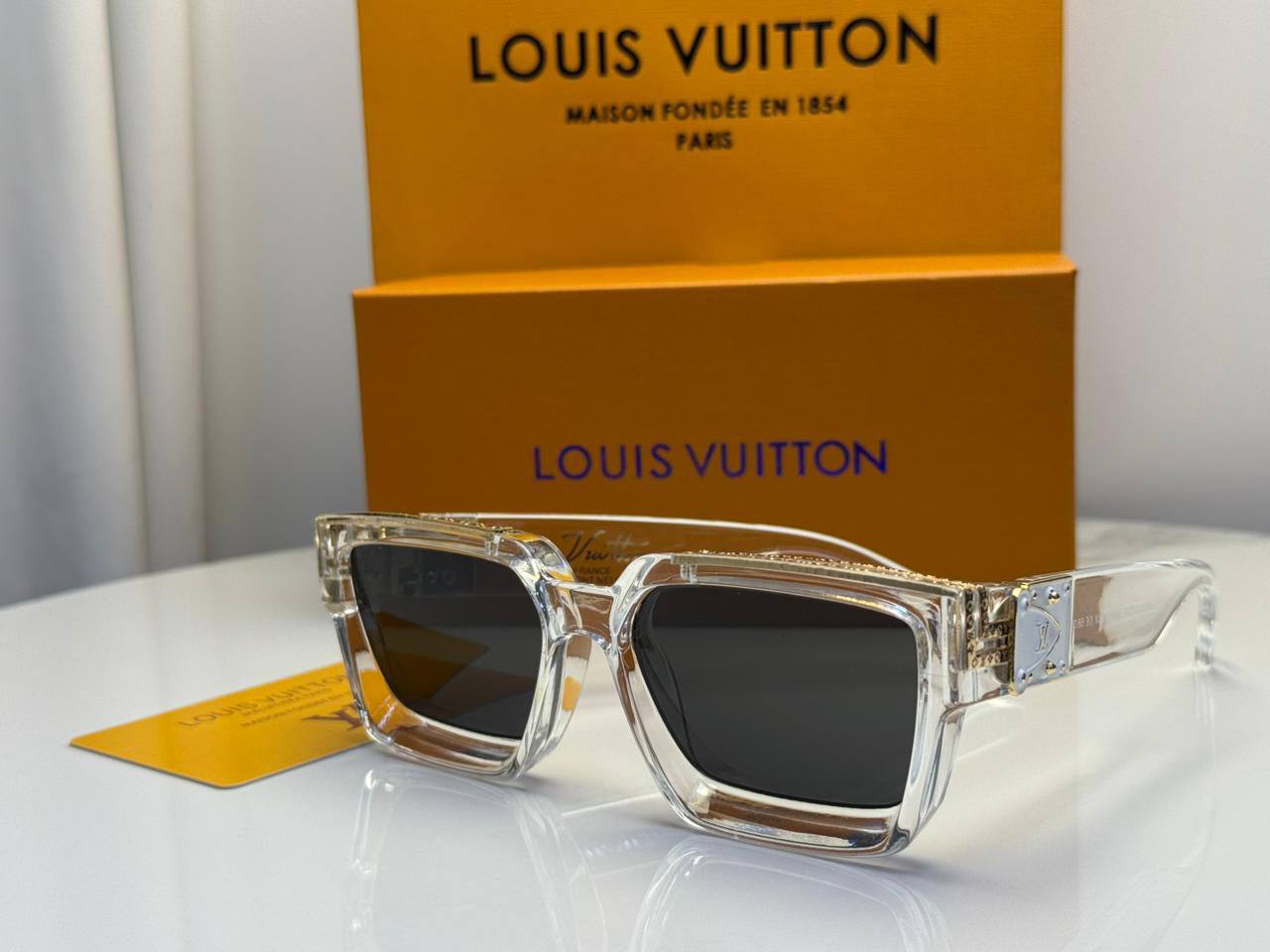 Sunglasses
good quality
65 dhs✅

Zain182
♥️♥️♥️