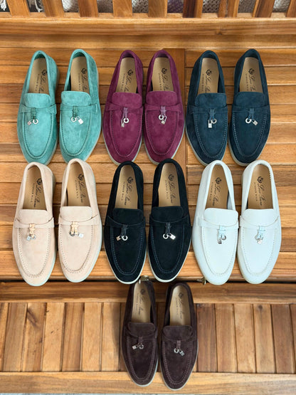 Loro piana 
Size 36-41
_Super master high quality_🪡
450 dhs🇦🇪🇦🇪

Zain176
♥️♥️♥️