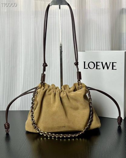 Loewe
Master ++++
280 dhs🪙🌨️

Zain153
♥️♥️♥️
