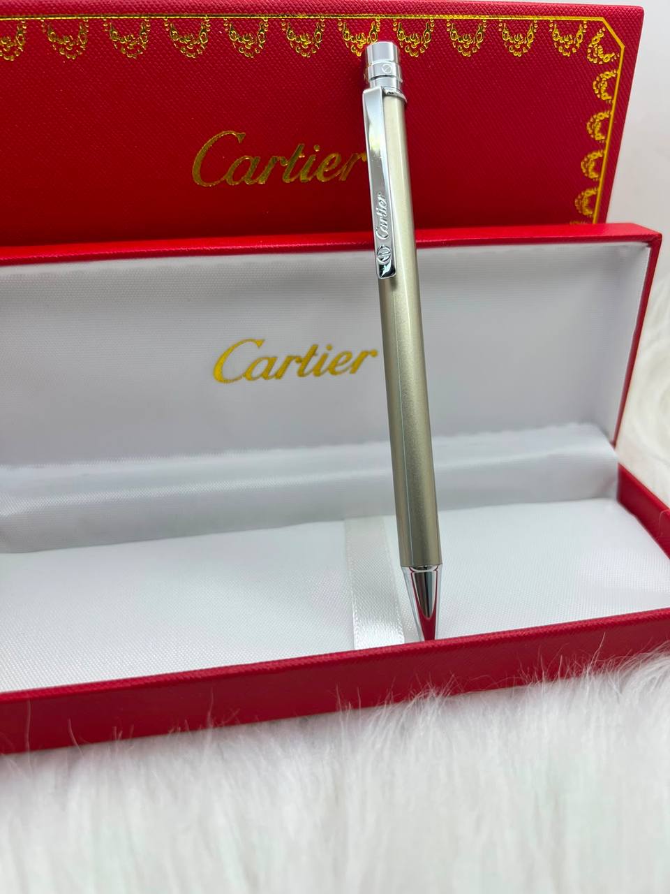 Pens 

65 DHS🇦🇪🇦🇪

Good quality 


Zain182
♥️♥️♥️