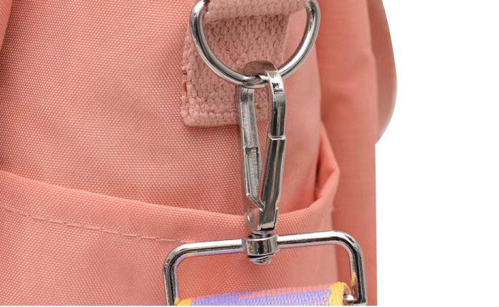 KIPLING NEW CAME 
GOOD QUALITY 
60 dhs💓

Zain39
♥️♥️♥️