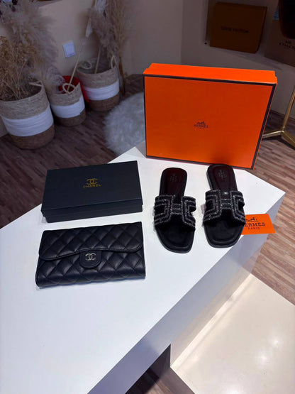 Chanel Set
Size 36-41
160 dhs🇦🇪🇦🇪

Zain07
Zain120
♥️♥️♥️