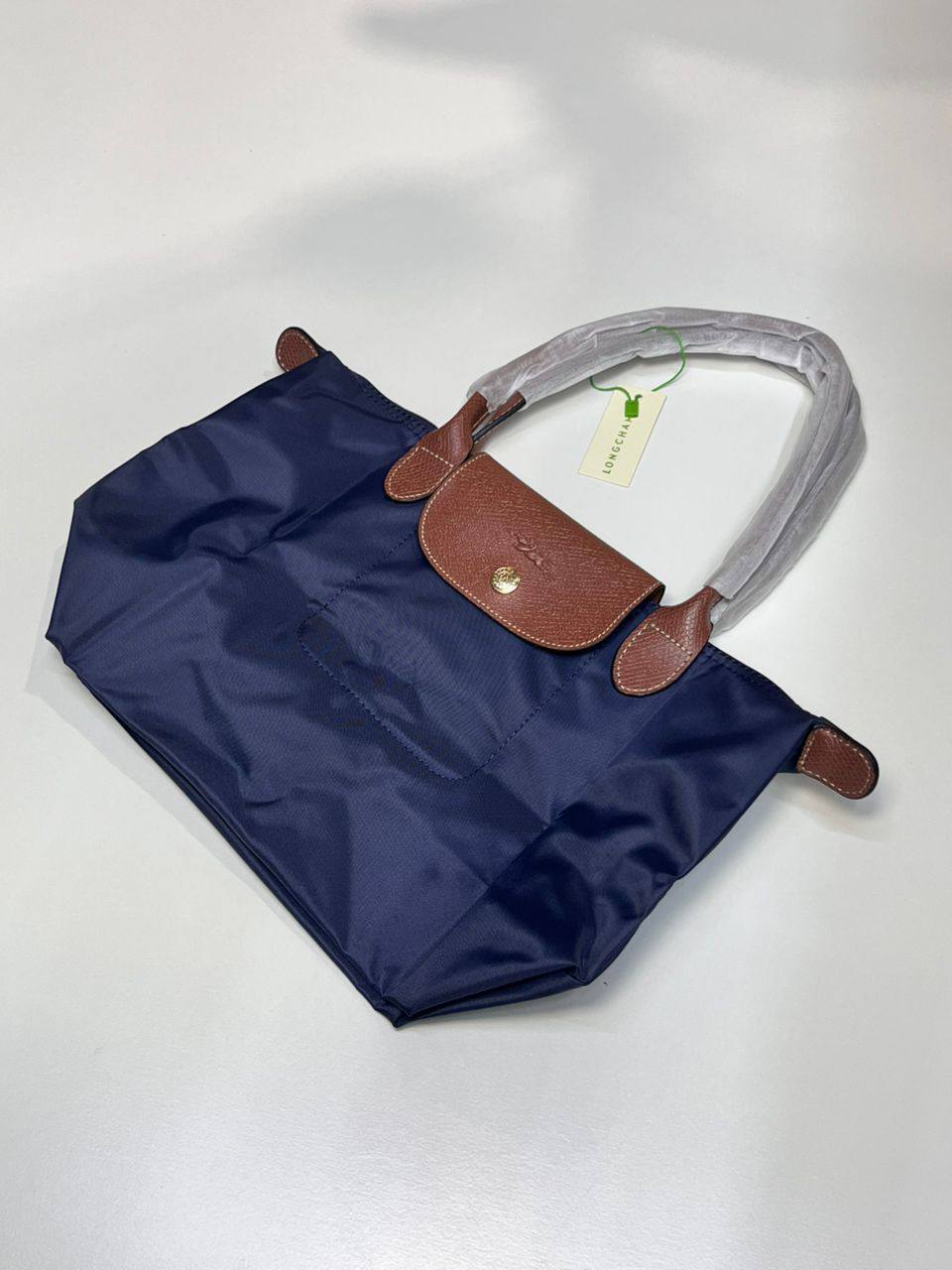 Longchamp
60 dhs🪙🌨️
size 36×24×14cm

Zain42
♥️♥️♥️