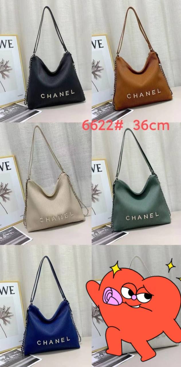 Chanel
100 dhs✅
size 36cm

Zain213
♥️♥️♥️