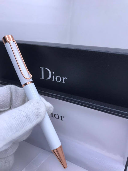 Pens
Dior


55 dhs🇦🇪🇦🇪

Zain182
♥️♥️♥️