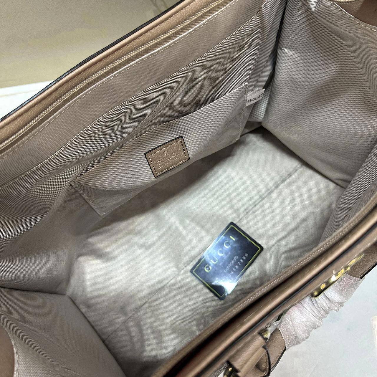 GUCCI 

NEW CAME 

GOOD QUALITY 

100  DHS🇦🇪🇦🇪🇦🇪
Zain17
Zain295
♥️♥️♥️