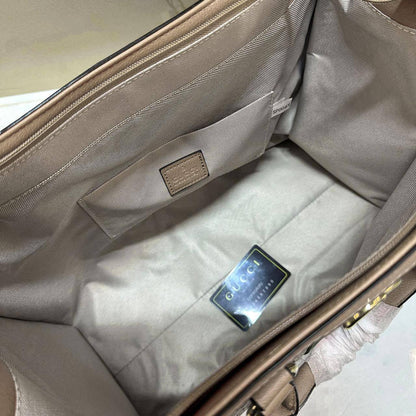 GUCCI 

NEW CAME 

GOOD QUALITY 

100  DHS🇦🇪🇦🇪🇦🇪
Zain17
Zain295
♥️♥️♥️