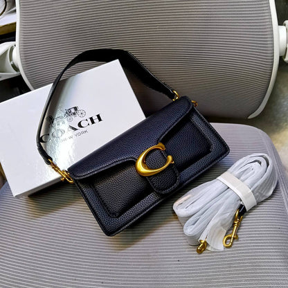 Coach

100 dhs🇦🇪

with box

size 22cm

Zain26
♥️♥️♥️