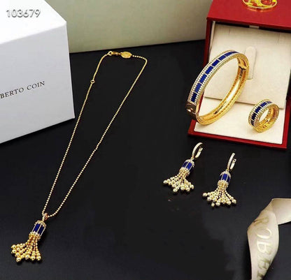 ROBERTO COIN 
Necklace 😍
Earring 🔥
Bangle 🦋
Ring 💍 6,7,8,9
Master quality ✨
With normal boxes 📦 
305 dhs🇦🇪🇦🇪


With master box 🗃️ 
365 dhs🇦🇪🇦🇪

Zain216
♥️♥️♥️