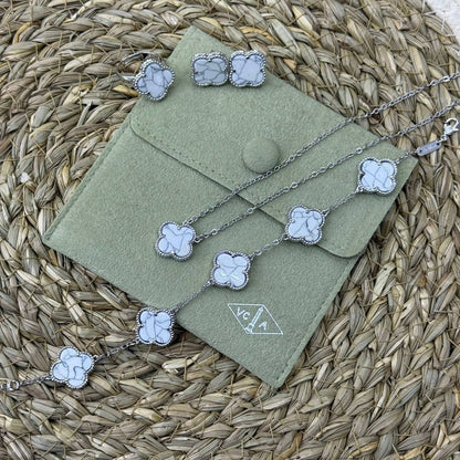 VCA SET ❤️‍🔥*
Necklace 🌸
Earring ✨
Bracelet 🍁
Ring 💍 free size ❣️
Stainless Steel 💯
Non tarnish 💯
With normal boxes 📦 
45 dhs🪙🌨️
With master box 🗃️ 
80 dhs🪙🌨️

Zain216
♥️♥️♥️