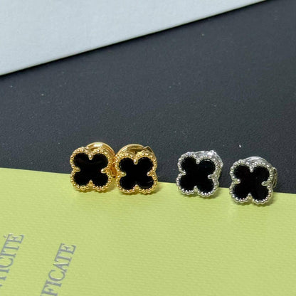 VCA 🦋*
Mini Earring🌸
Master quality 💯

With normal boxes 📦 
45 dhs🪙🌨️

With master box 🗃️ 
75 dhs🪙🌨️

Zain216
♥️♥️♥️