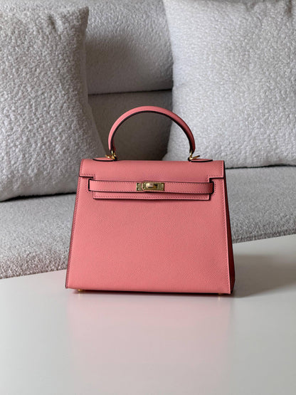 Hermes kelly 25cm💕master quality😍

with box❤️
🎁🎁🎁

380 dhs🪙🌨️

Zain52
♥️♥️♥️