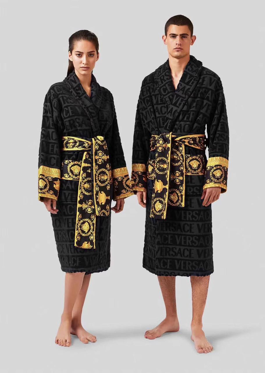 *New collections*                                                
VERSACE BATHROBE
*Super Master quality*
*Sizes:FREE SIZE*

750 dhs🇦🇪🇦🇪

Zain308
♥️♥️♥️