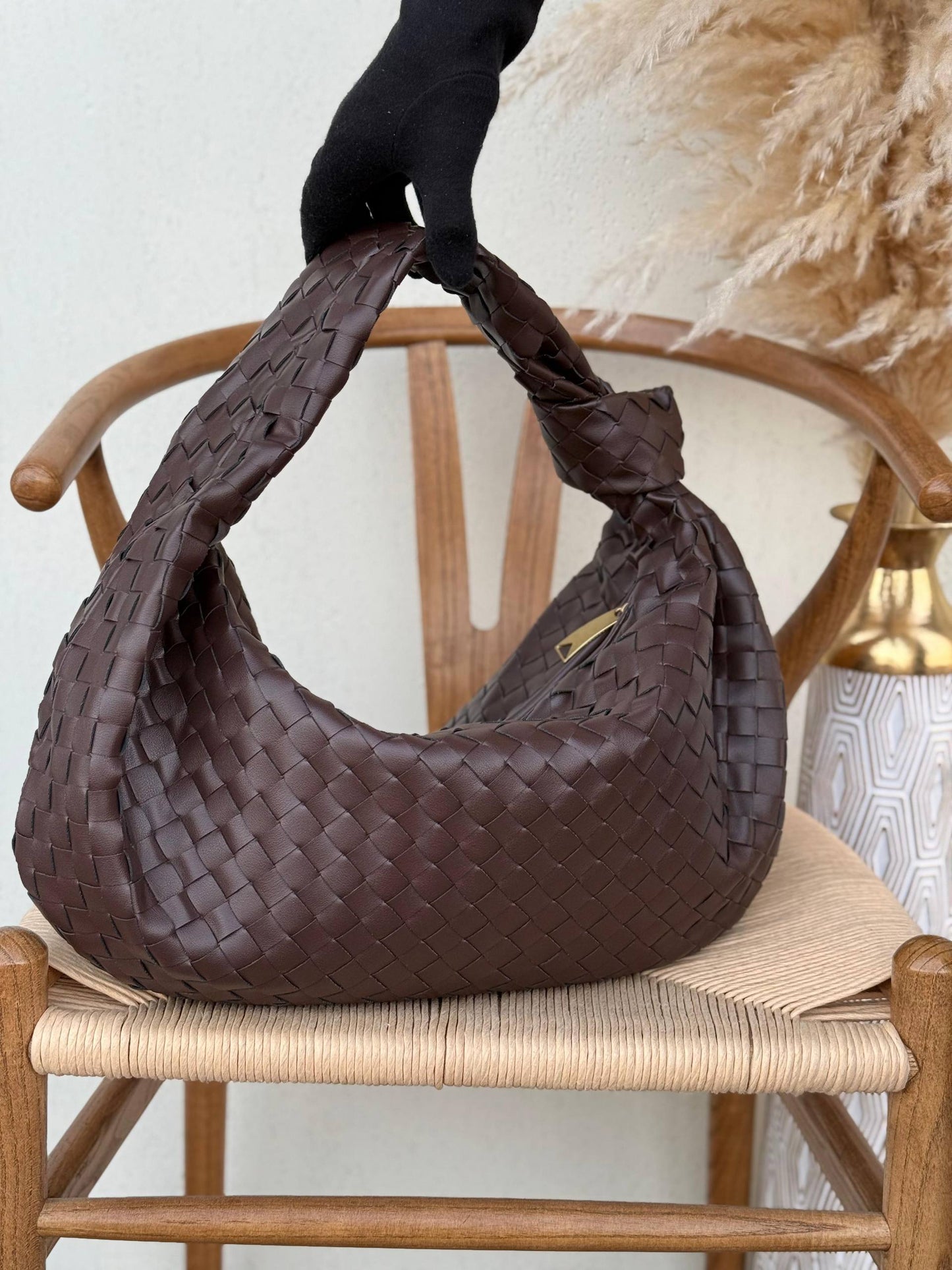 BOTTEGA VENETA
44cm
460 dhs❣️
Top quality

Zain167
♥️♥️♥️