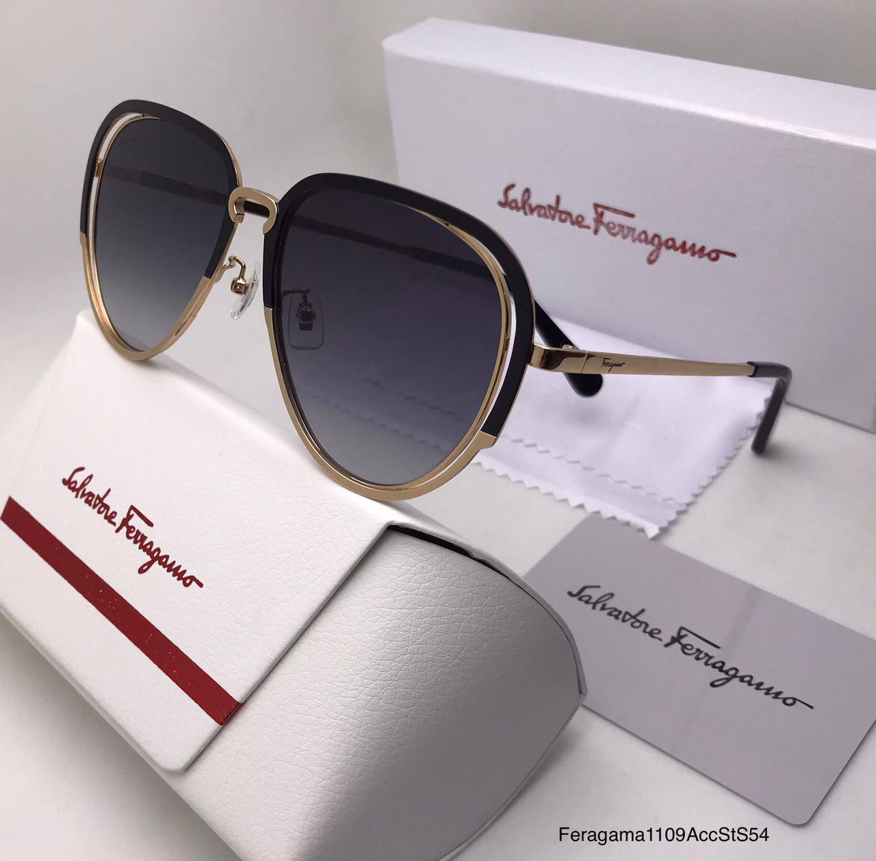 Ladies sunglasses 
masters quality 
180 dhs👑

Zain126
♥️♥️♥️