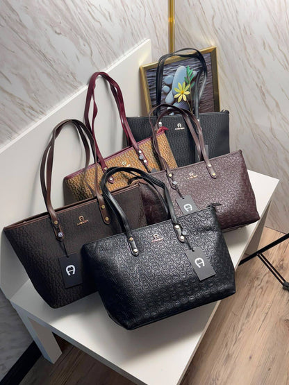 Aigner 
95 dhs🇦🇪🇦🇪

2 designs

Zain35
♥️♥️♥️