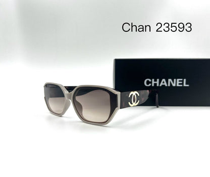Chanel
Sunglasses 🕶️ 
good quality 💯
With master box 🗃️ 
50 dhs✅

Zain273
♥️♥️♥️