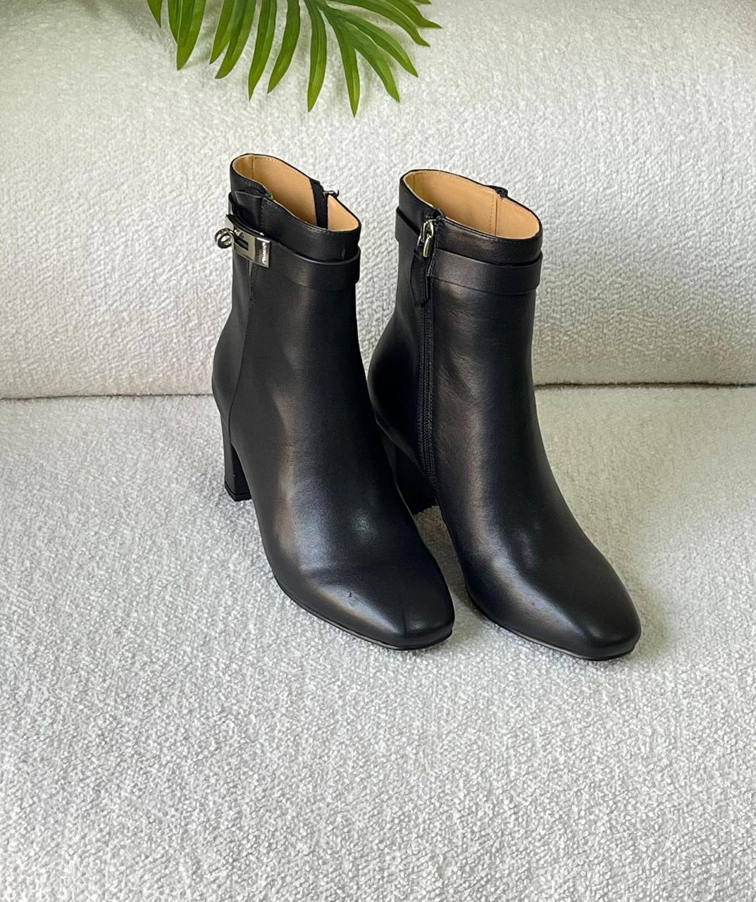 Boots 
For Price 👇 WTSP Text Zain 0568585901

Zain171
♥️♥️♥️