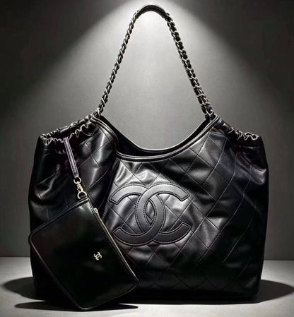 CHANEL NEW CAME BIG SIZE COPY ONE 
210 dhs🇦🇪🇦🇪

Zain295
♥️♥️♥️