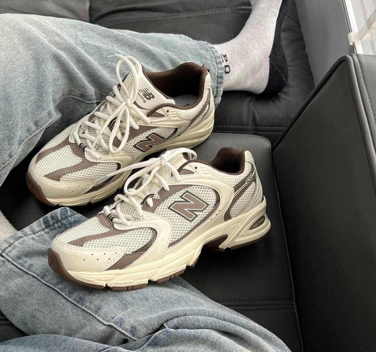 New balance MR530ASM,
size 36 to 45,
220 dhs🪙💕

Zain196
♥️♥️♥️
