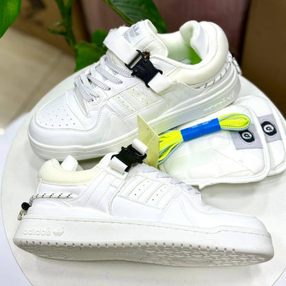 Adidas
40 to 44. Size

105 dhs🪙

Zain27
♥️♥️♥️