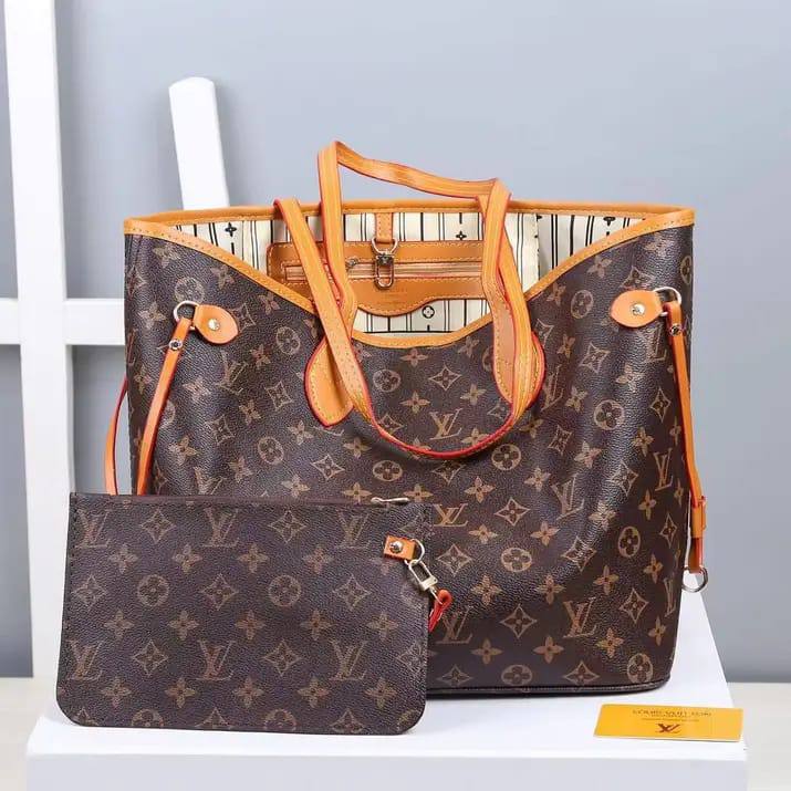 LV
100 Dhs🇦🇪

with box

High quality
Zain26
♥️♥️♥️